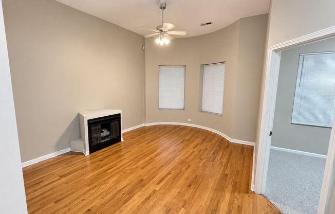 3 beds, 2 baths, $1,785, Unit 3w