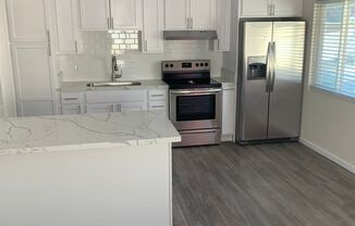 1 bed, 1 bath, 650 sqft, $2,095, Unit 4451 1/2