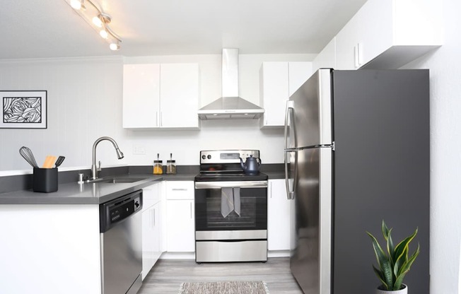 Metro Apartments