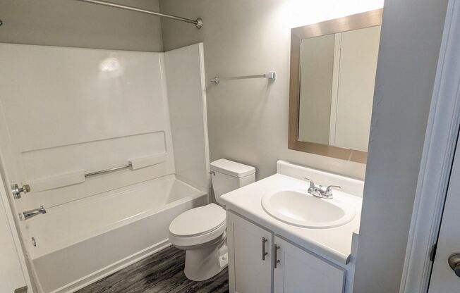 1 bed, 1 bath, 652 sqft, $950, Unit 2906H