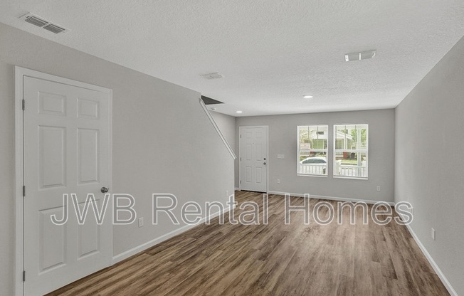 227 17 ST W
