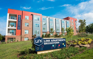 Link Apartments® Brookstown