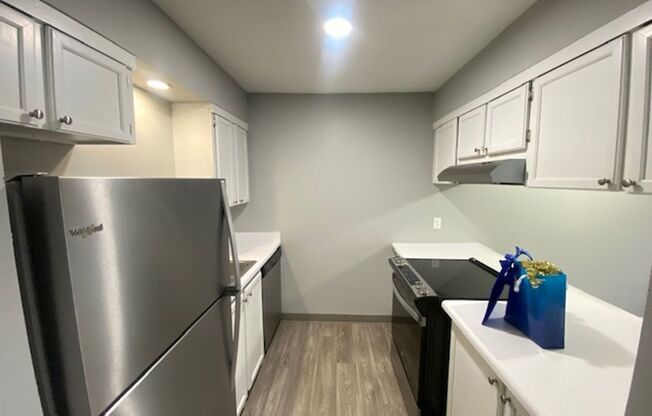 1 bed, 1 bath, 650 sqft, $1,070, Unit 1503-09