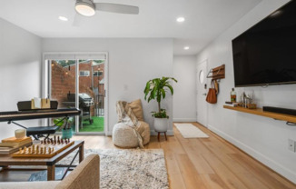 387 RALPH MCGILL BLVD NE