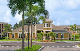 Premier Apartments in St. Petersburg, Florida