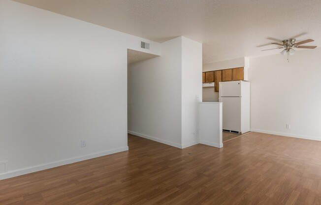 2 beds, 1 bath, 750 sqft, $775, Unit 2800-9