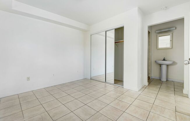 148 N Mar Vista Avenue