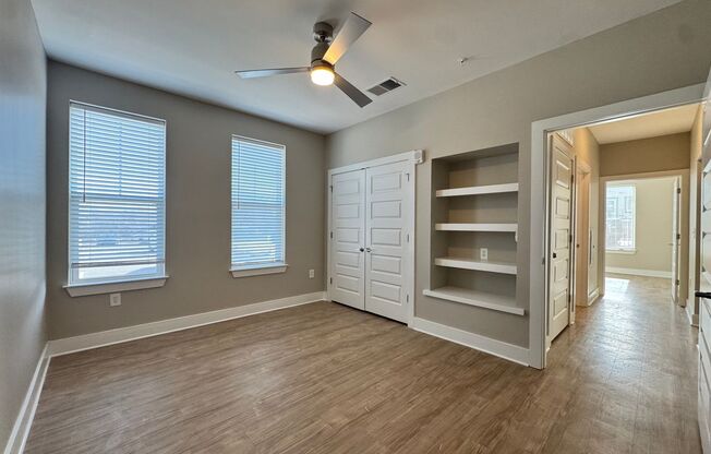 3 beds, 2 baths, 1,333 sqft, $2,050, Unit 1-B101