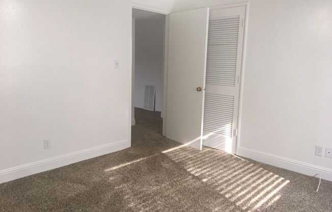 2 beds, 1 bath, $1,550