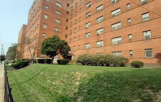 1 bed, 1 bath, 623 sqft, $1,000, Unit C63