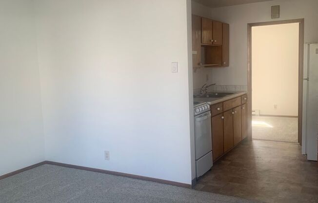 150 NE JACKSON