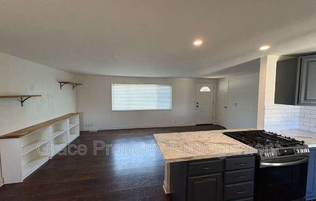 1541 W 50 AVE