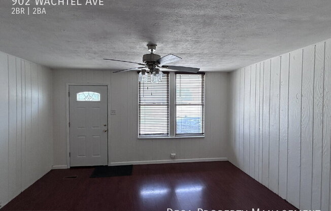 902 WACHTEL AVE