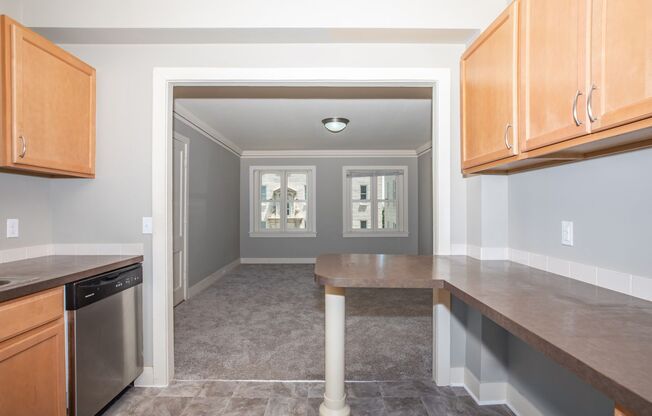 1 bed, 1 bath, 675 sqft, $845, Unit 512