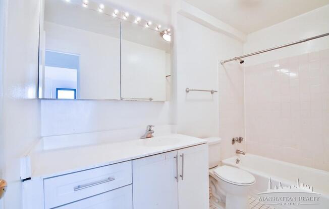 Studio, 1 bath, $3,850, Unit 7K