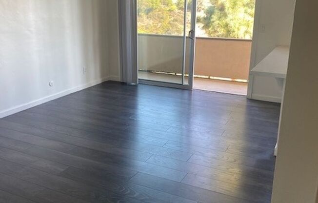 1 bed, 1 bath, 497 sqft, $1,995, Unit 4201-208