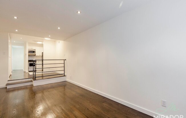 27 W 16 ST