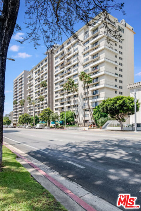 2 beds, 2 baths, 1,037 sqft, $4,500, Unit 1412