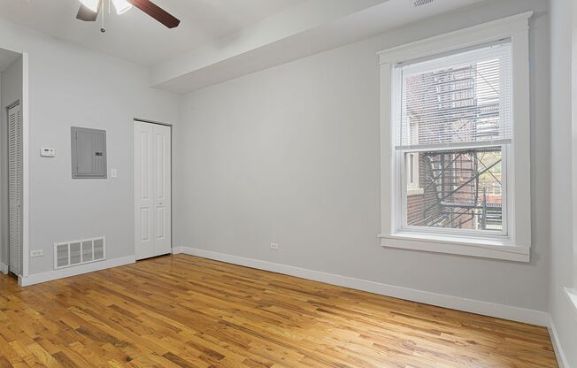 Studio, 1 bath, 250 sqft, $1,295, Unit 7456-2E