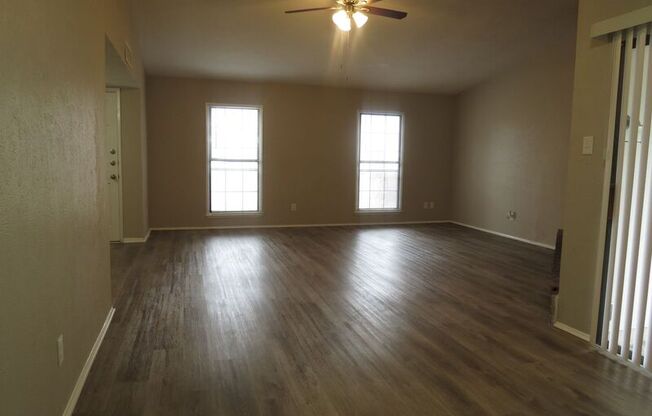 7445 EMORY OAK LN