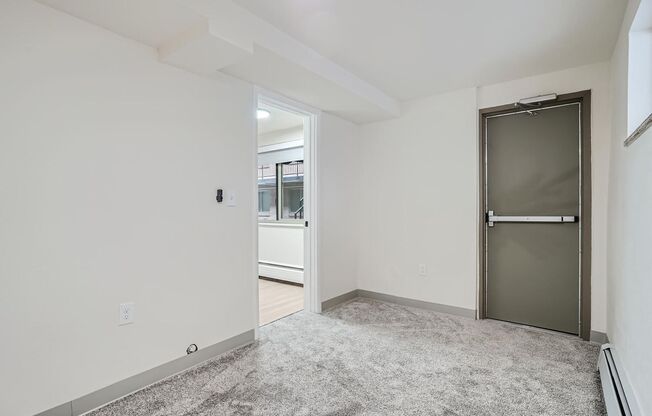 2 beds, 1 bath, 550 sqft, $1,575, Unit 103