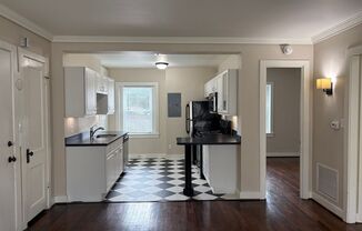 Carberry Apartments (3910 Cass St.)