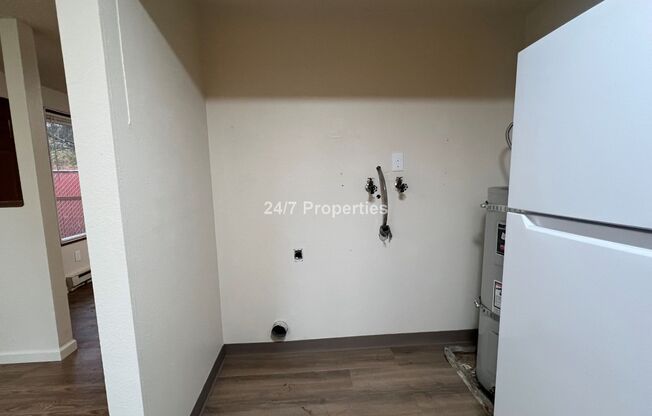 2 beds, 1 bath, 780 sqft, $1,695, Unit 3643