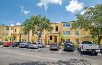 Beautiful 2-Bedroom Condo in Gated Venetian Place