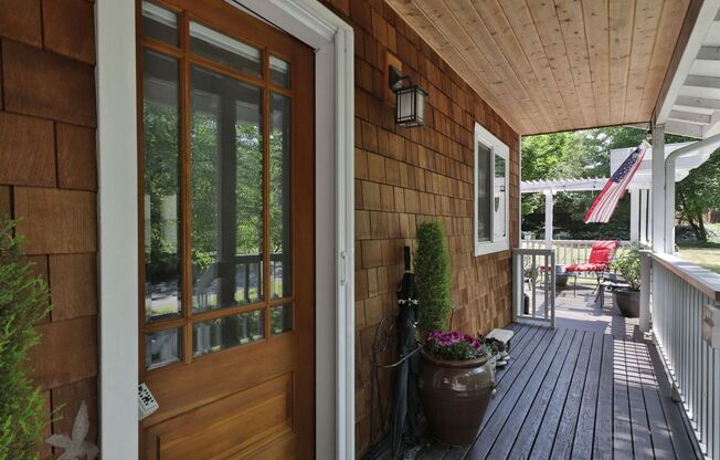Beautifully Furnished Home Available Now through May 15th, 2027.