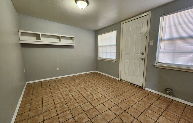 Updated 3 Bedroom 2 Bath home close to Goodfellow!