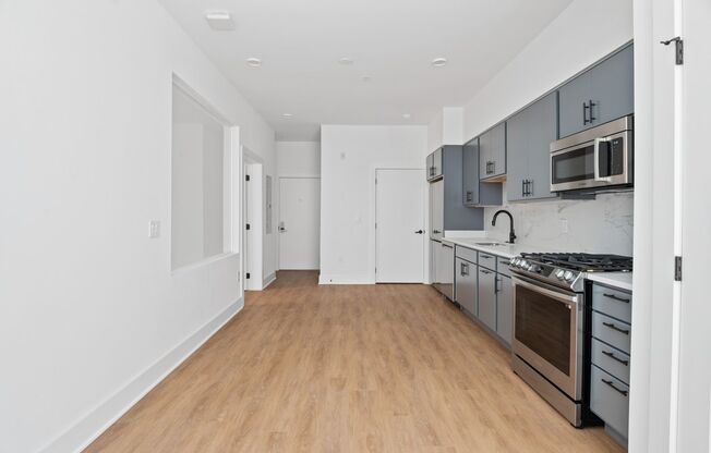 1 bed, 1 bath, $1,800