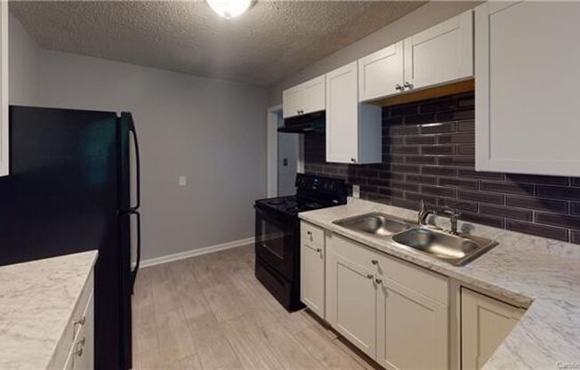 2 beds, 1 bath, $1,500