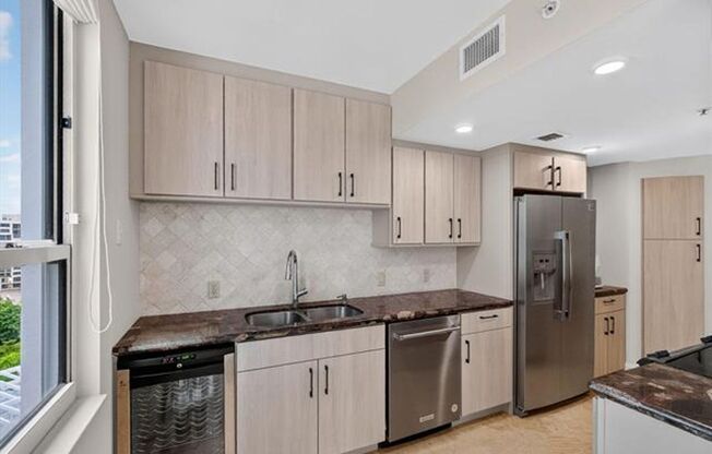 701 Brickell Key Blvd cu-1604, Miami, FL 33131
