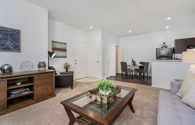 Alexander Court - 13