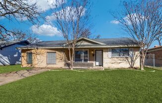 Spacious 4 Bed, 2 Bath Single-Story Gem in Dallas' Pleasant Grove – Move-In Ready and Available Now!