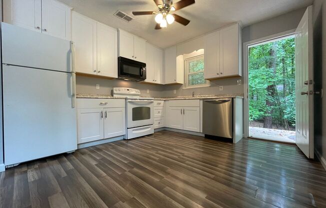117 BOULDER TRAIL | 2 BED 1 BATH DUPLEX NEWLY UPDATED