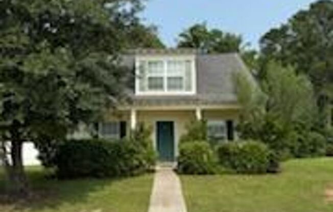 Convenient Southside Bungalo