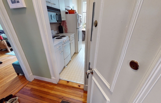 1625 COMMONWEALTH AVE