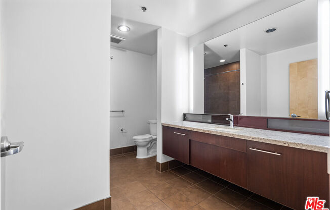 1 bed, 1 bath, 1,030 sqft, $2,800, Unit 405