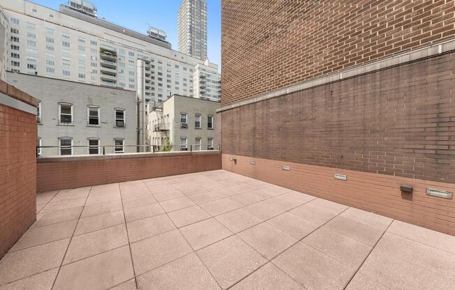222 E 67 ST