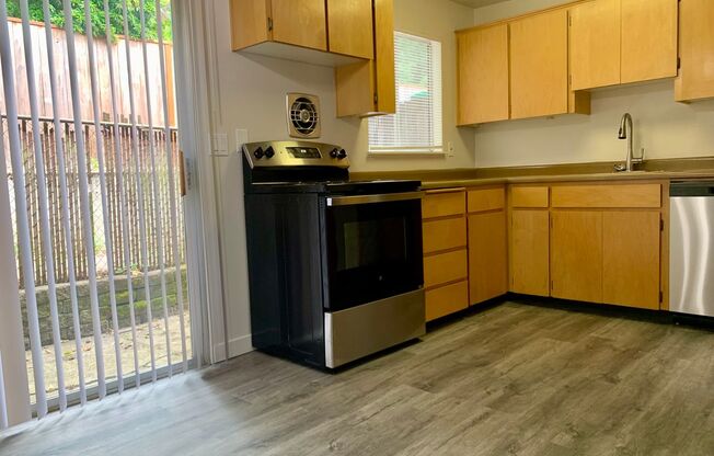 #374 CREEKSIDE APARTMENTS