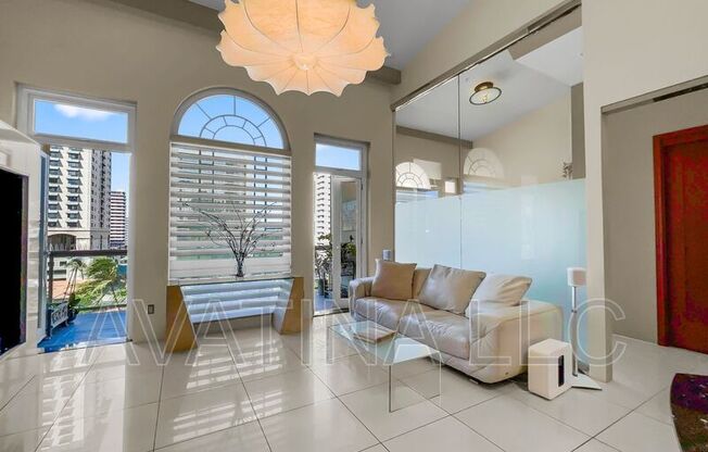 427 Launiu Street #403