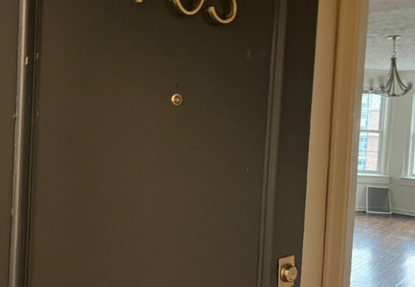 1 W 28 ST
