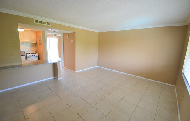 Waterside@ Cranes Roost - Includes most utilities