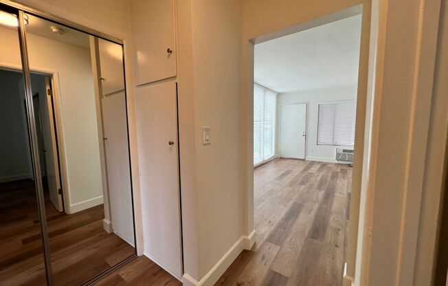 1 bed, 1 bath, 650 sqft, $2,395, Unit A