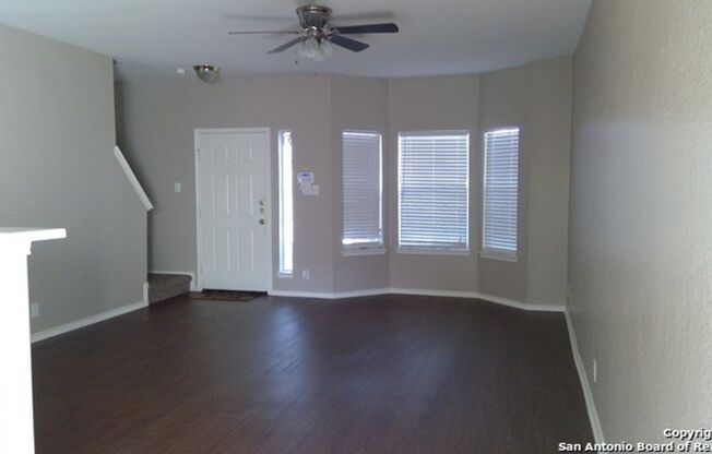 Townhouse near Medical Center in Gated Community