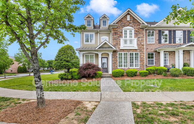 301 PENNYSTONE CIR