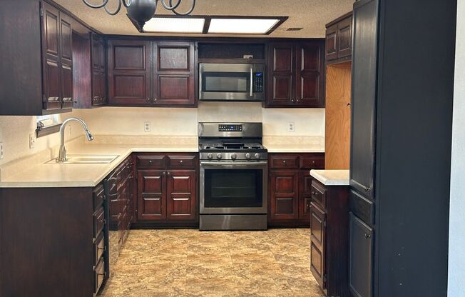 Spacious 3 bedroom, 2 bath home!  Don't miss out on this incredible Home!