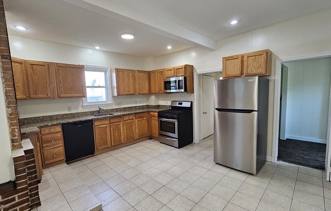 182 PROCTOR AVE