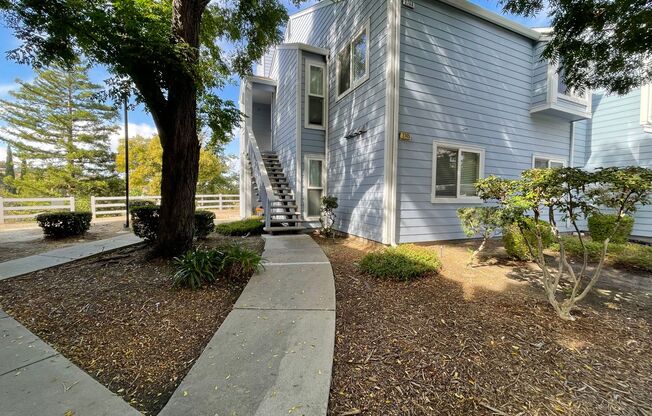 Wonderful 3 Bedroom with 2 Bath Walking distance to E-Bart.